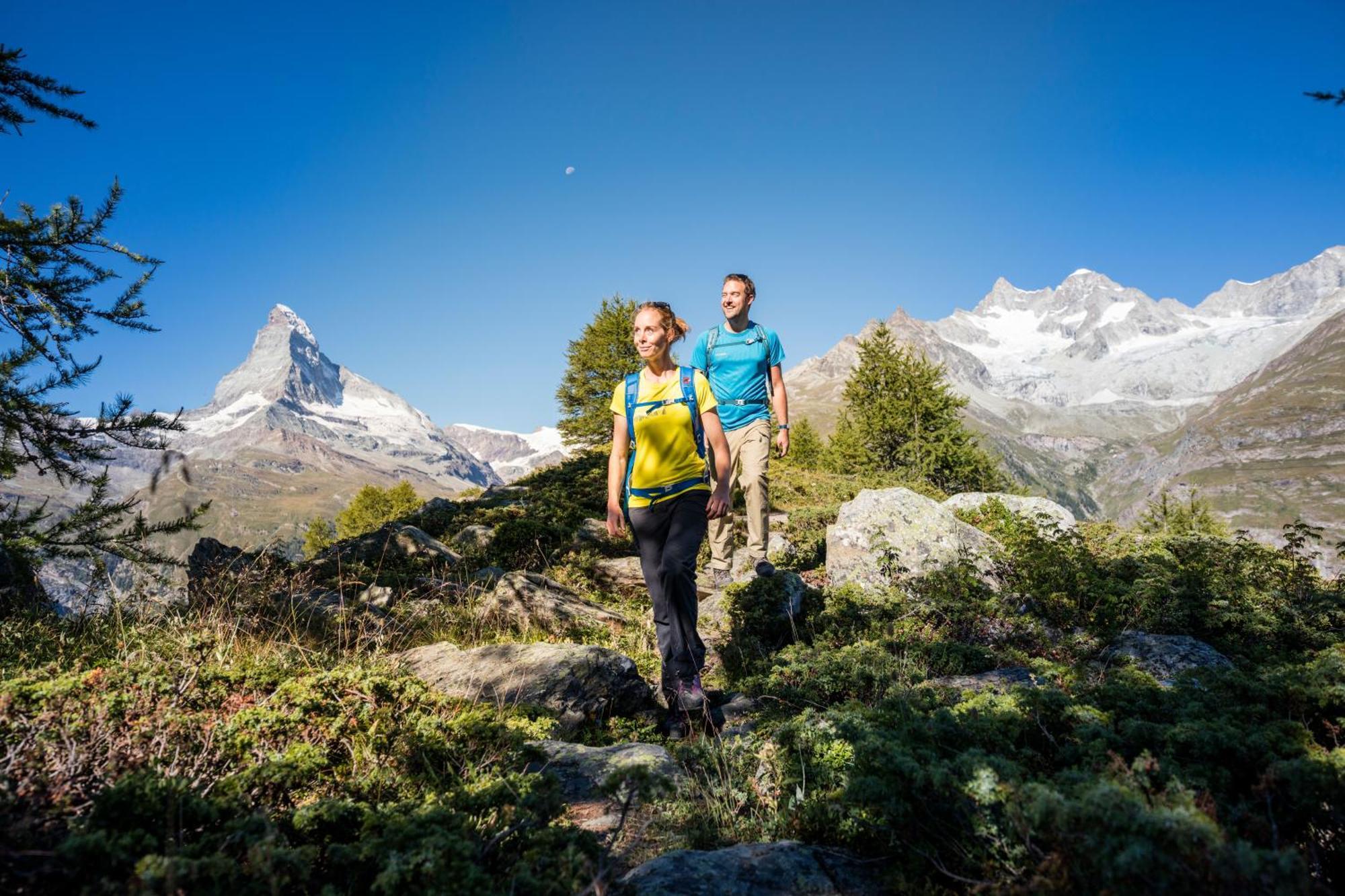 Apartment Klein Matterhorn - Haus Miranda Täsch Eksteriør billede