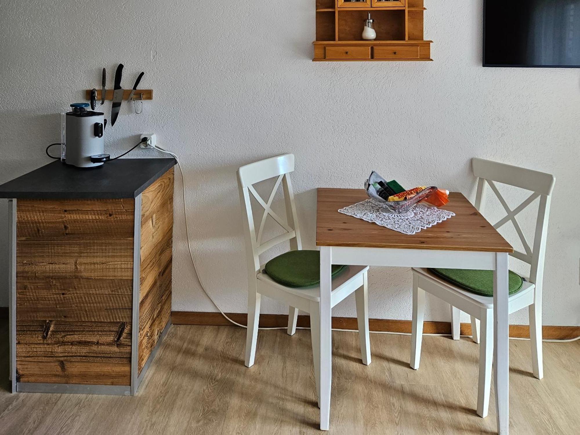 Apartment Klein Matterhorn - Haus Miranda Täsch Eksteriør billede